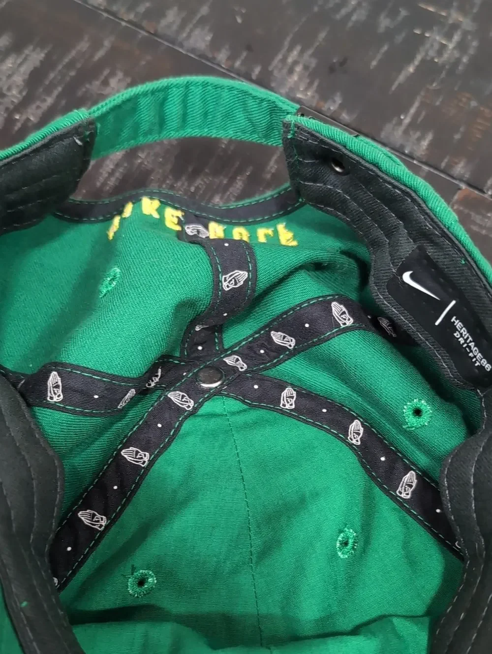 Nike Heritage 86 Hat Features a Rare 